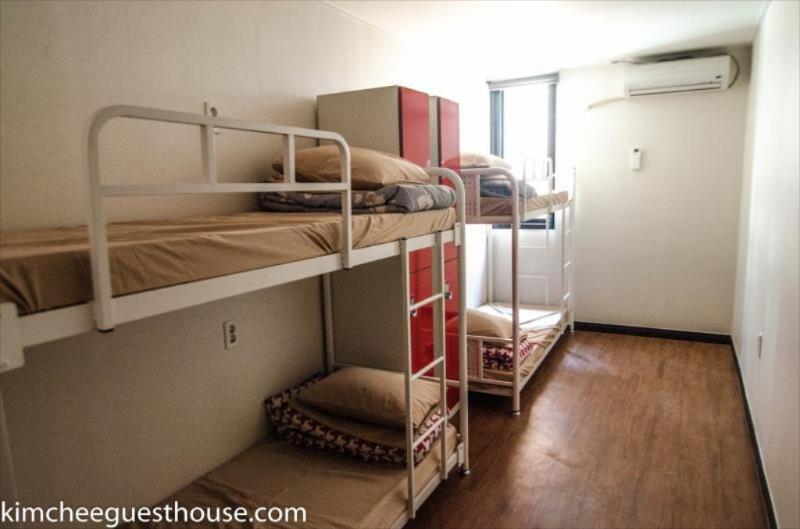 Kimchee Busan Downtown Guesthouse Extérieur photo